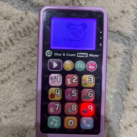 LeapFrog Interactive Learning Games Phone - Purples - Picture 5 of 8